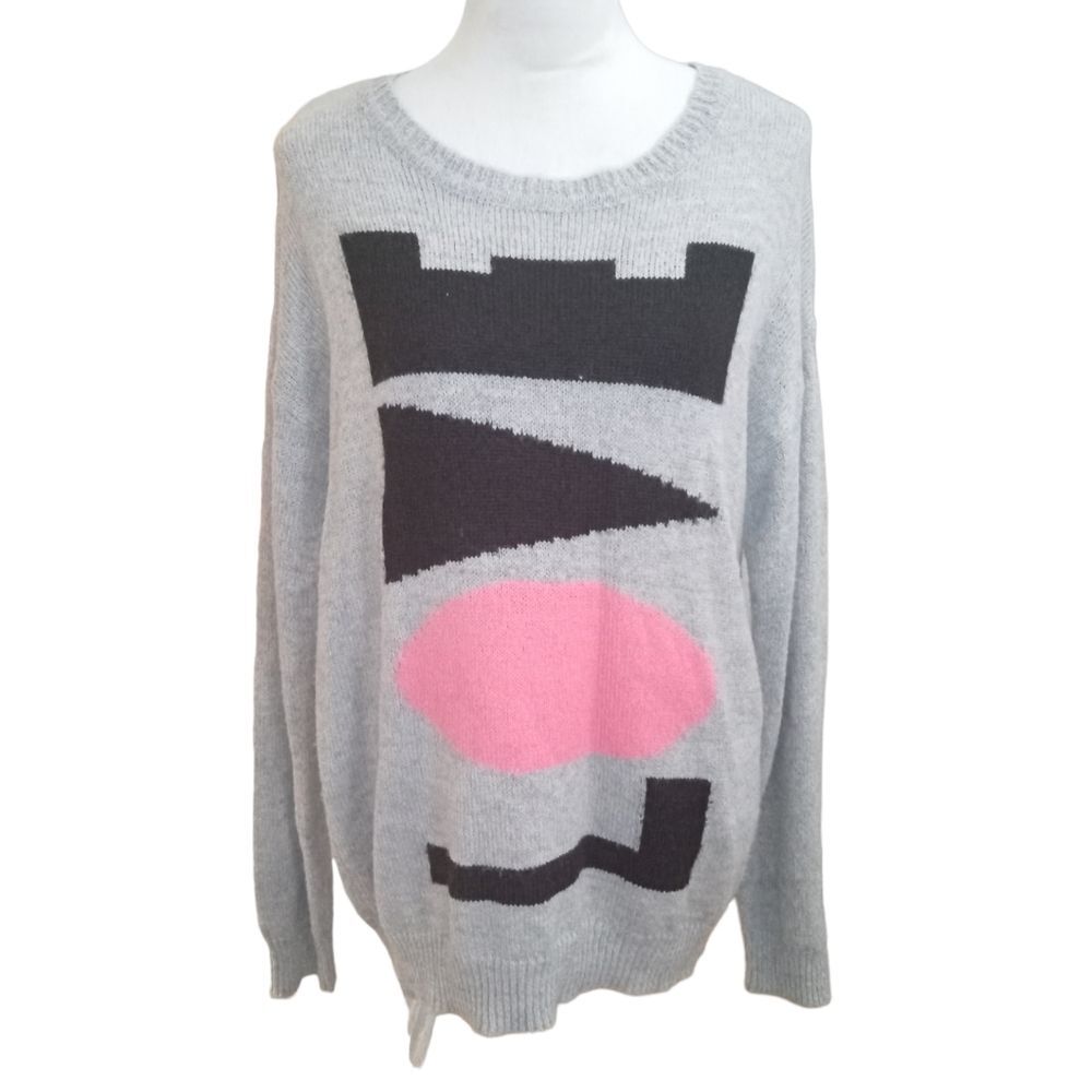 Forever 21 grey "love " sweater size M - Picture 2 of 4